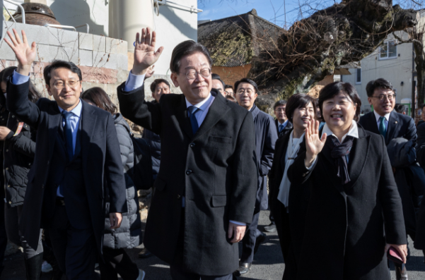 媒体人眼中的韩国在野党，一场殊死搏斗